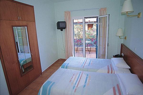 Poseidon Apartments Agios Gordios  Zewnętrze zdjęcie
